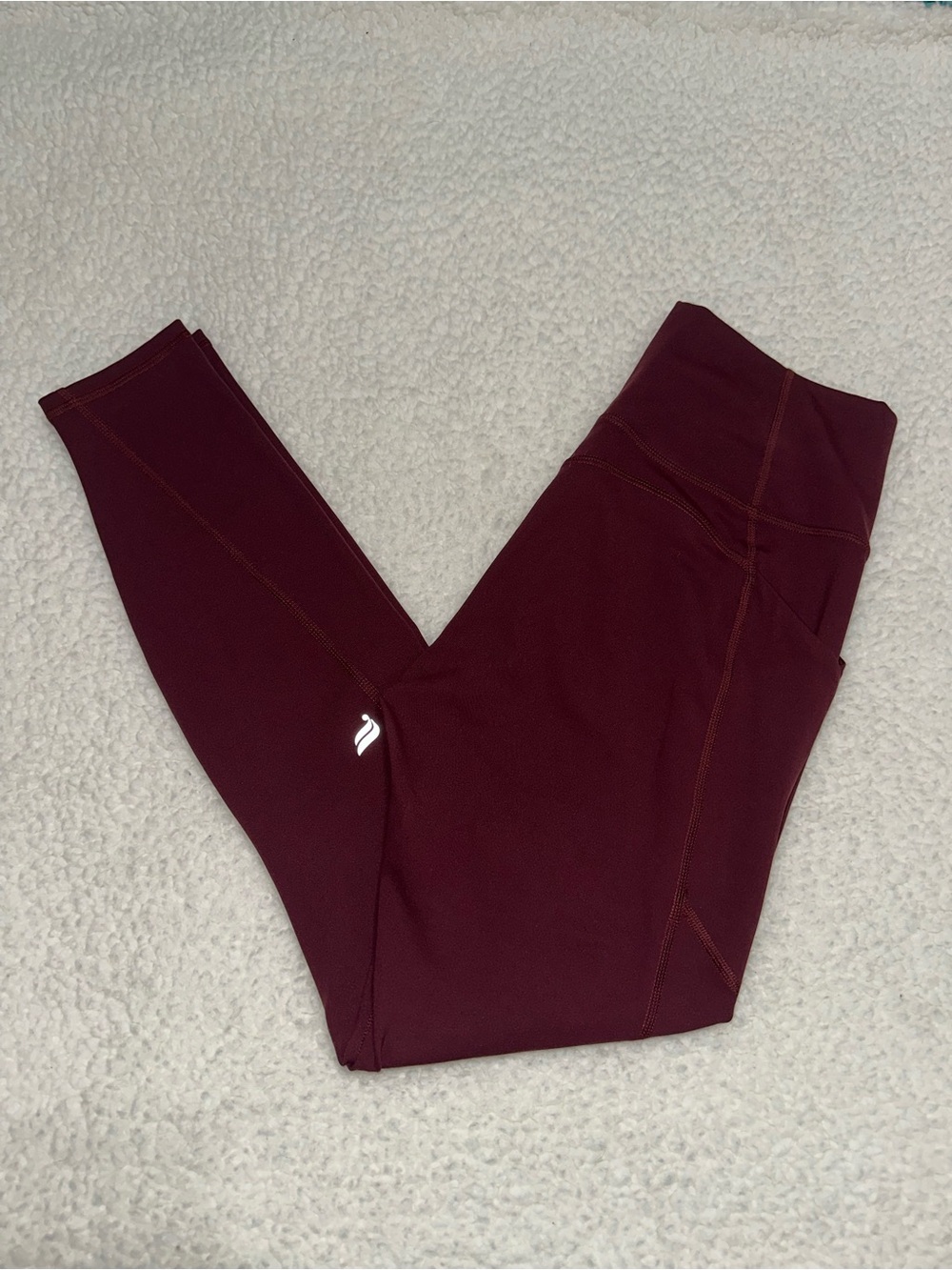 NWOT Fabletics PureLuxe High-Waist Leggings in Merlot - Picture 4 of 6